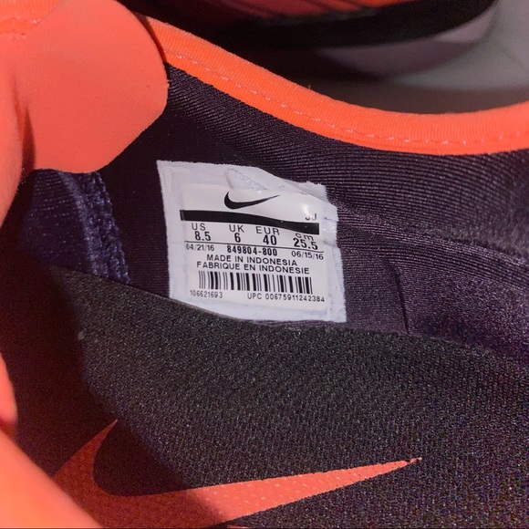 Shoes - Picture 4 of 5